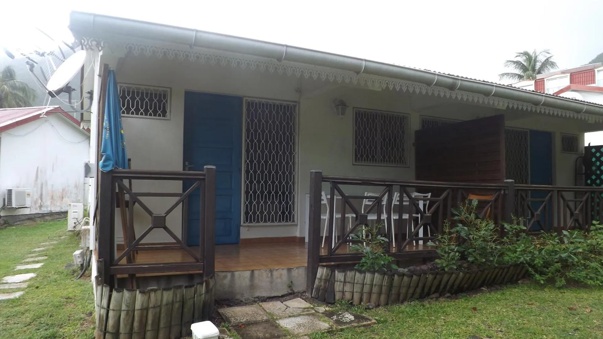 Apartment Bungalow Bord De Mer Martinique Le Diamant